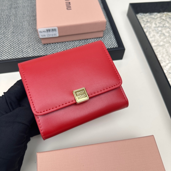 超激安ブランド財布偽物正面デザイン